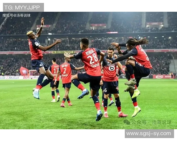 以比分为核心分析球队表现与比赛走势，细致解读胜负背后的关键因素